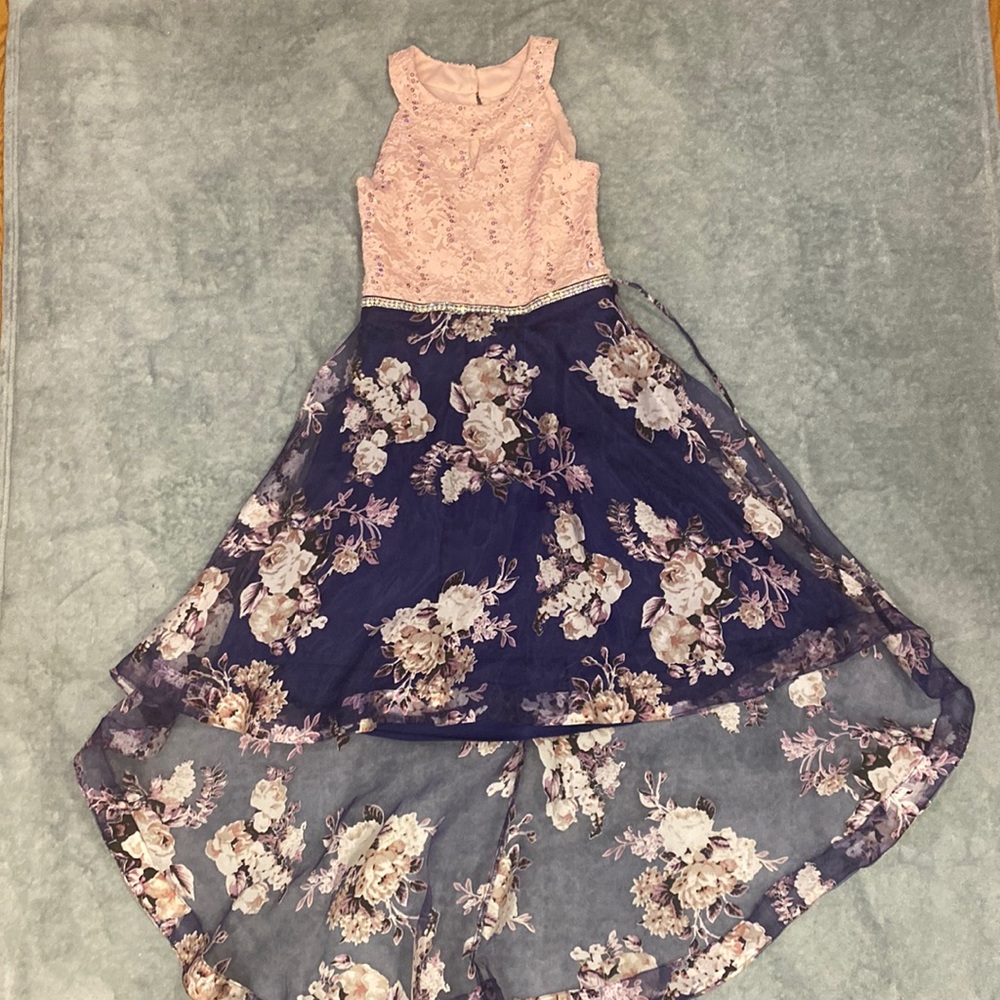 Girl’s Fit Flare Dress. Speechless kids sz 14 Beautiful soft pink, flower dress